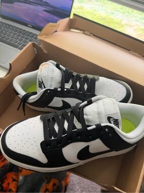 Nike panda dunks low 8.5 women